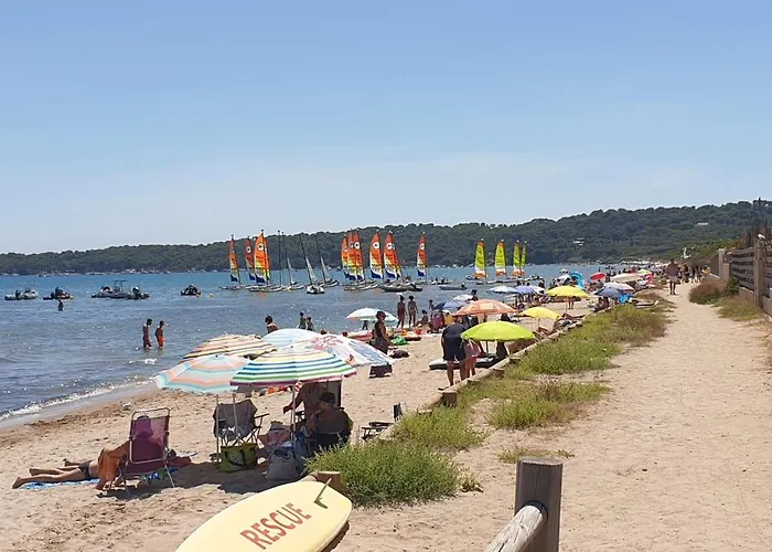 Presqu'ile De Giens, Maison Rdc Avec Acces Et Jardin Prives Sans Vis-a-vis, Piscine, Plages A 2 Min A Pieds Lejlighed *