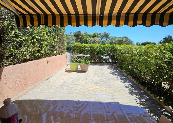 Presqu'ile De Giens, Maison Rdc Avec Acces Et Jardin Prives Sans Vis-a-vis, Piscine, Plages A 2 Min A Pieds * Hyères