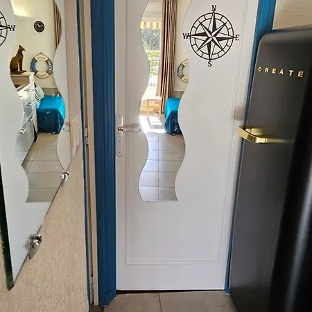 Presqu'ile De Giens, Maison Rdc Avec Acces Et Jardin Prives Sans Vis-a-vis, Piscine, Plages A 2 Min A Pieds