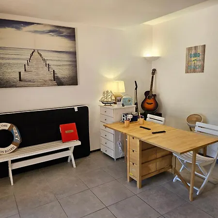 Presqu'ile De Giens, Maison Rdc Avec Acces Et Jardin Prives Sans Vis-a-vis, Piscine, Plages A 2 Min A Pieds 아파트 히에레