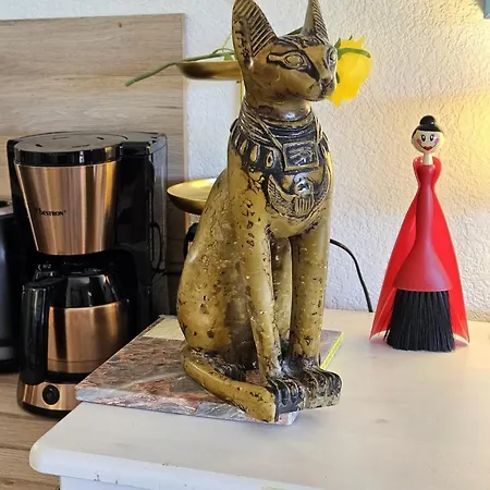 Апартаменты Presqu'ile De Giens, Maison Rdc Avec Acces Et Jardin Prives Sans Vis-a-vis, Piscine, Plages A 2 Min A Pieds Йер