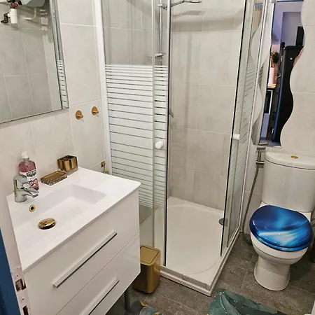Presqu'ile De Giens, Maison Rdc Avec Acces Et Jardin Prives Sans Vis-a-vis, Piscine, Plages A 2 Min A Pieds * Hyères