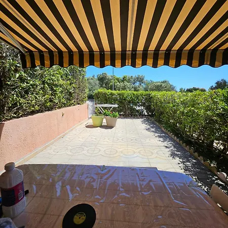 Presqu'ile De Giens, Maison Rdc Avec Acces Et Jardin Prives Sans Vis-a-vis, Piscine, Plages A 2 Min A Pieds * Ιέρ
