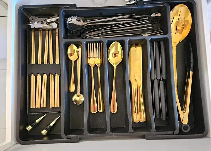 Presqu'ile De Giens, Maison Rdc Avec Acces Et Jardin Prives Sans Vis-a-vis, Piscine, Plages A 2 Min A Pieds *