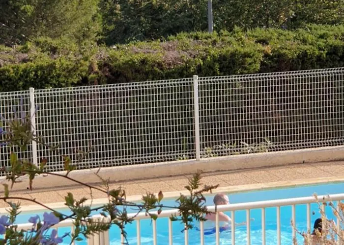 Presqu'ile De Giens, Maison Rdc Avec Acces Et Jardin Prives Sans Vis-a-vis, Piscine, Plages A 2 Min A Pieds * Єр